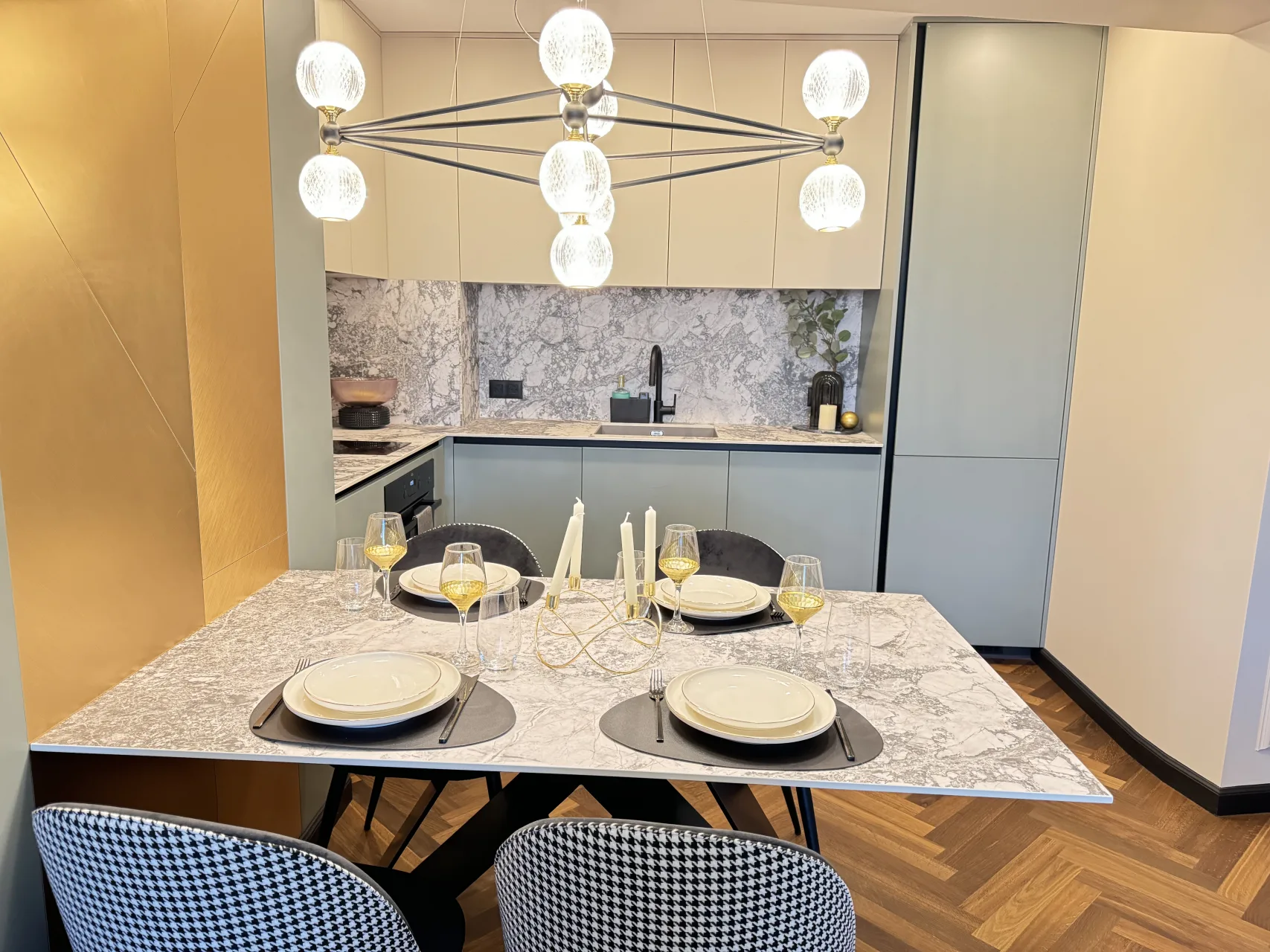 Kandinski LUX Apartament