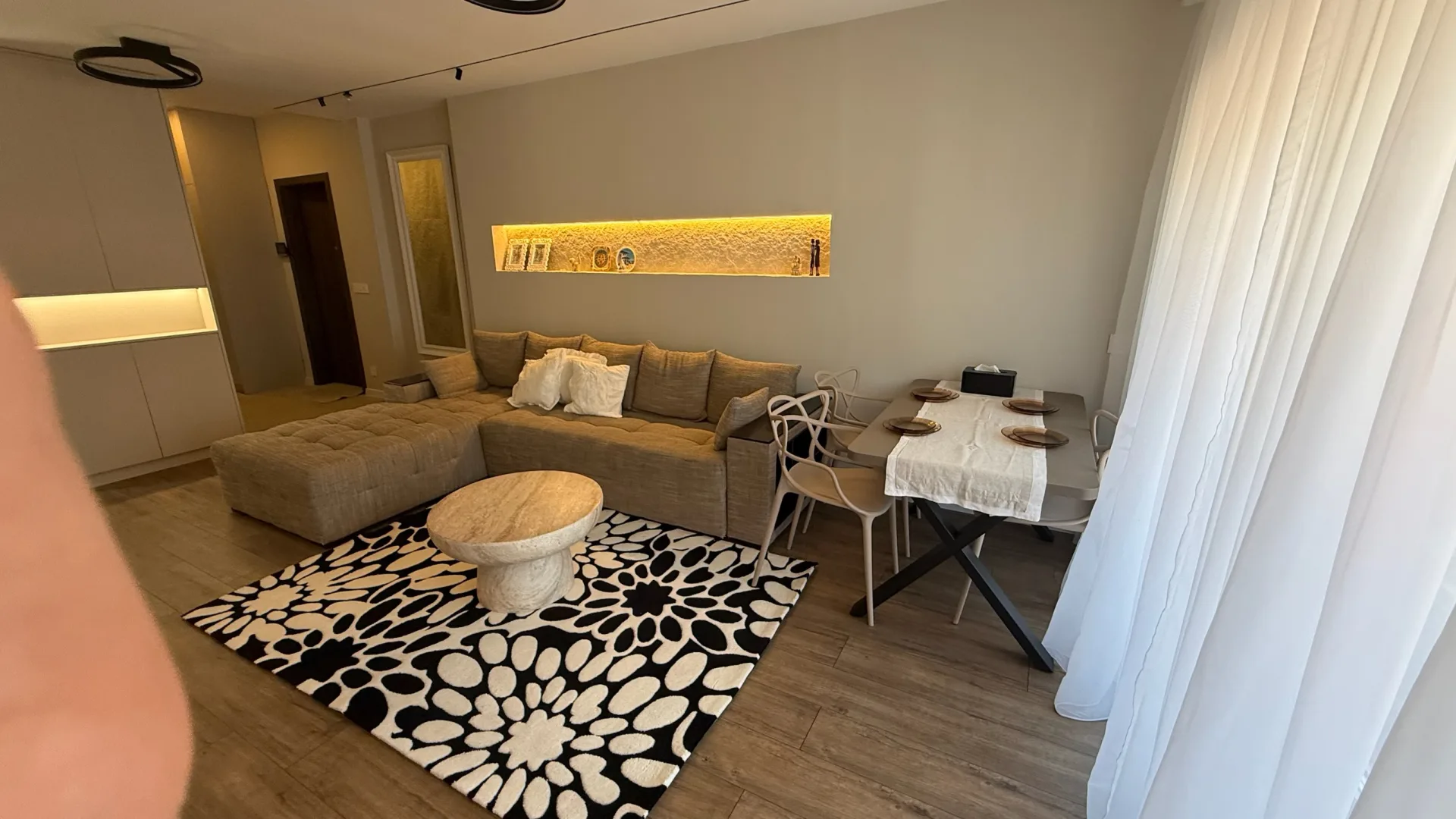 Tsar Asen Sky Luxury